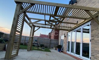 derevyannaya-pergola-pl-235